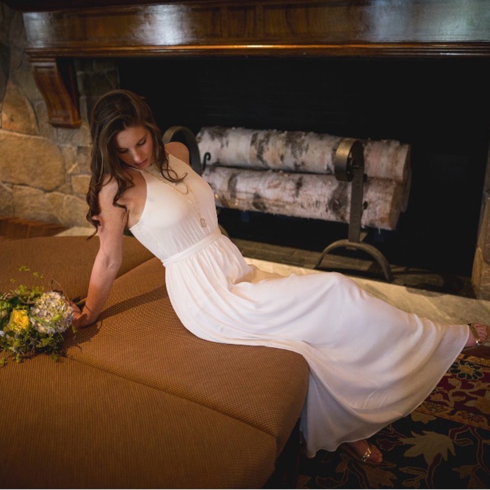 Elegant White Mystic Halter Maxi/Wedding Dress 🌸Free Shipping